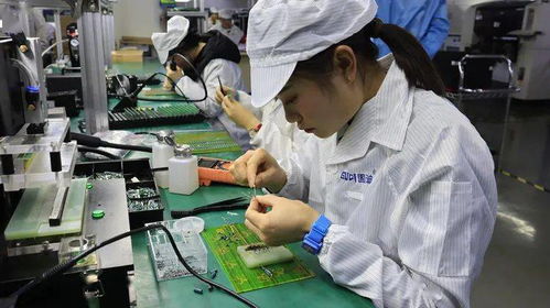 貴安新區(qū) 產(chǎn)業(yè)集聚 強(qiáng)磁場(chǎng) 蓄動(dòng)能