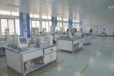 機電工程學院 育智造業(yè)精英 電子材料銷售新篇